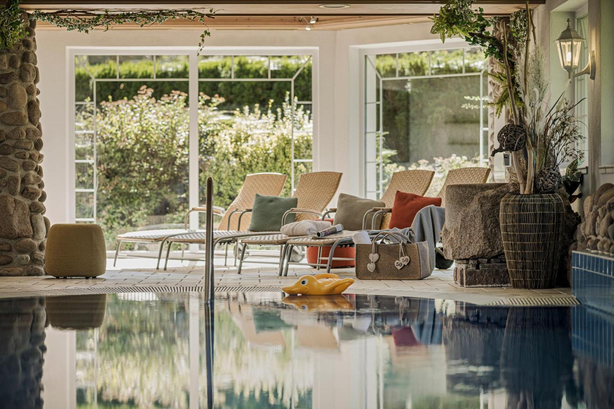 Biohotel Rastbichlhof Нойштіфт-ім-Штубайталь Екстер'єр фото